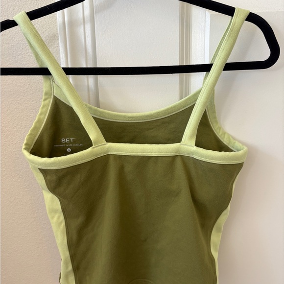SET Active Two-Tone Green Camisole - Picture 2 of 6